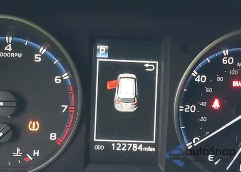 2017 Toyota Rav4 Le z USA, uszkodzony, nr VIN JTMBFREV9HJ137427